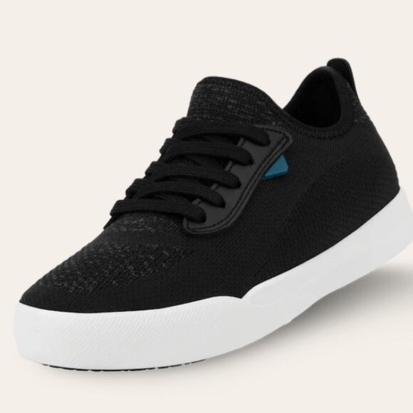 NIB Mens Vessi Weekend 1.5 Black Sz 12 - Picture 1 of 8